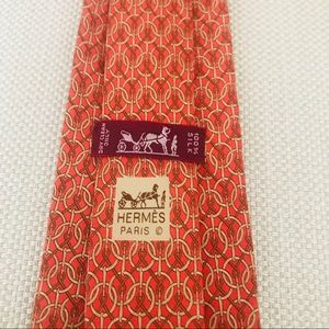 Hermès Silk Tie: Brunnian Circles & Knots Print